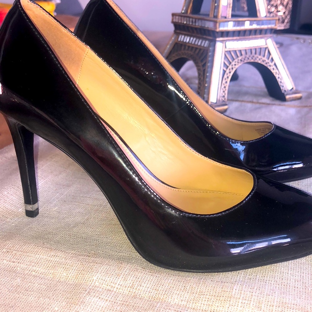 Very nice Michael Kors Patent Heels